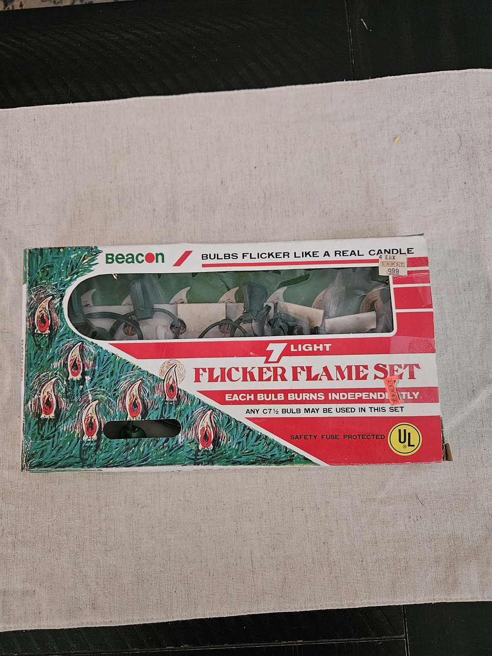 Beacon Red & Green 7-Light Flicker Flame Set